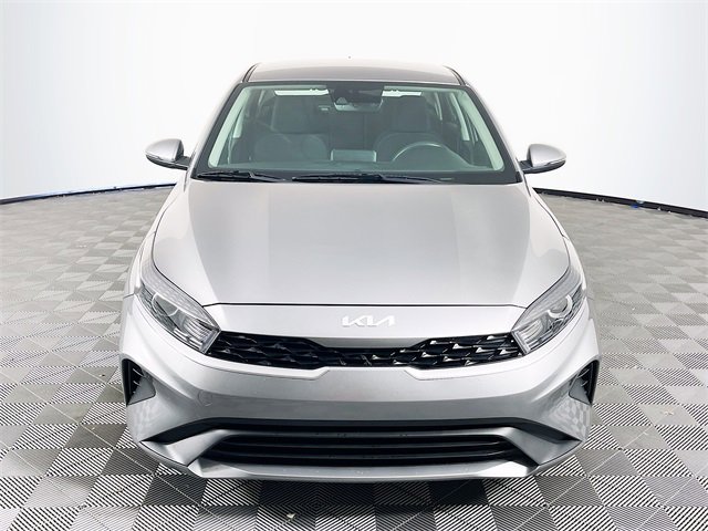 2023 Kia Forte LXS photo 2