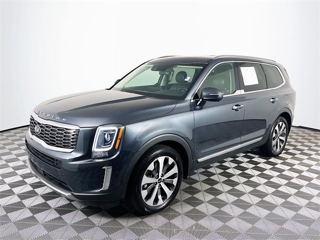 2020 Kia Telluride S photo 2