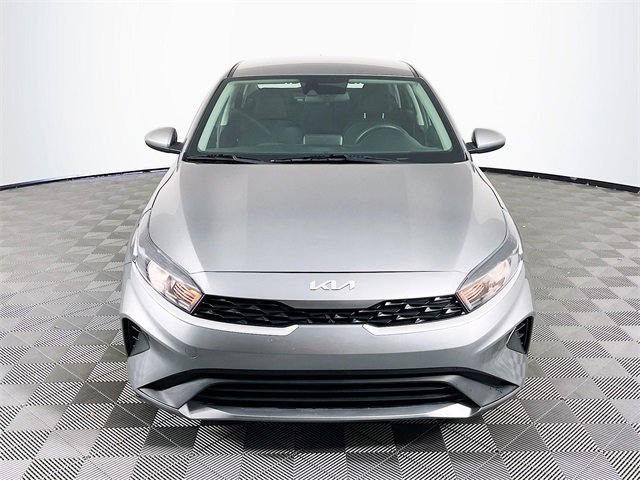 2024 Kia Forte LXS photo 2