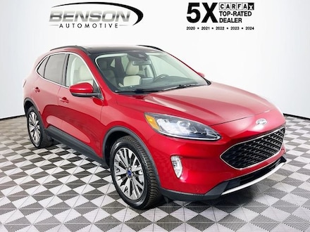 2022 Ford Escape Titanium SUV