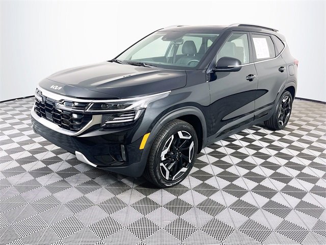 2024 Kia Seltos SX photo 3