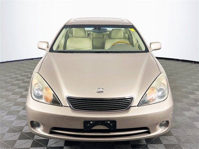 2005 Lexus ES 330 Base photo 2