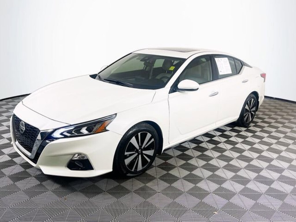 Used 2021 Nissan Altima 2.5 SL Sedan