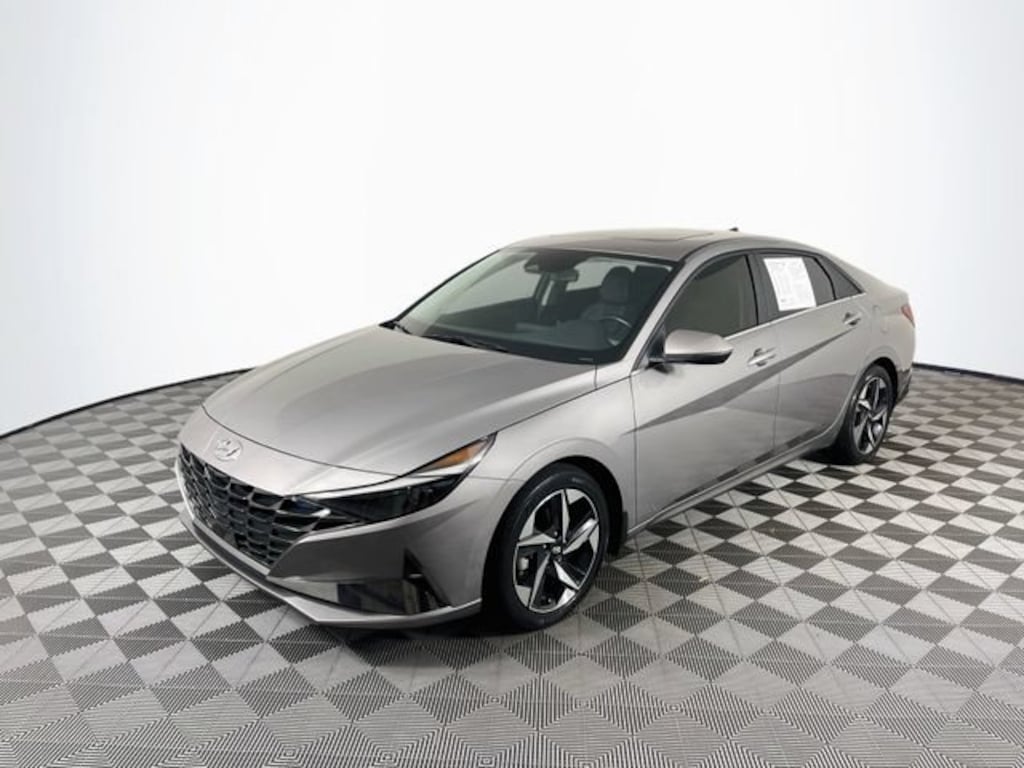 Used 2023 Hyundai Elantra Limited Sedan