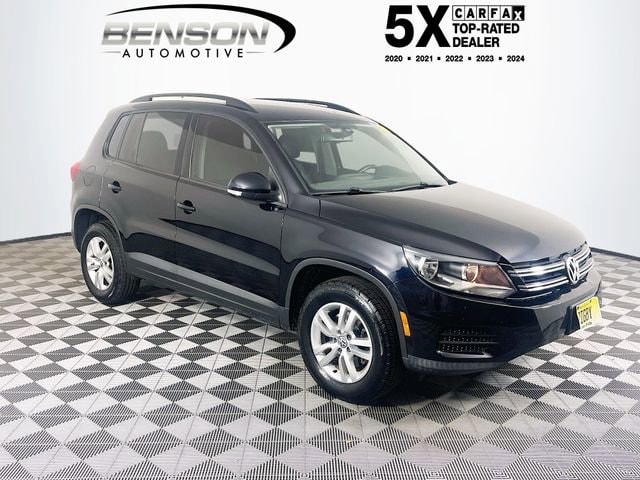2016 Volkswagen Tiguan 2.0T S 4Motion's photo
