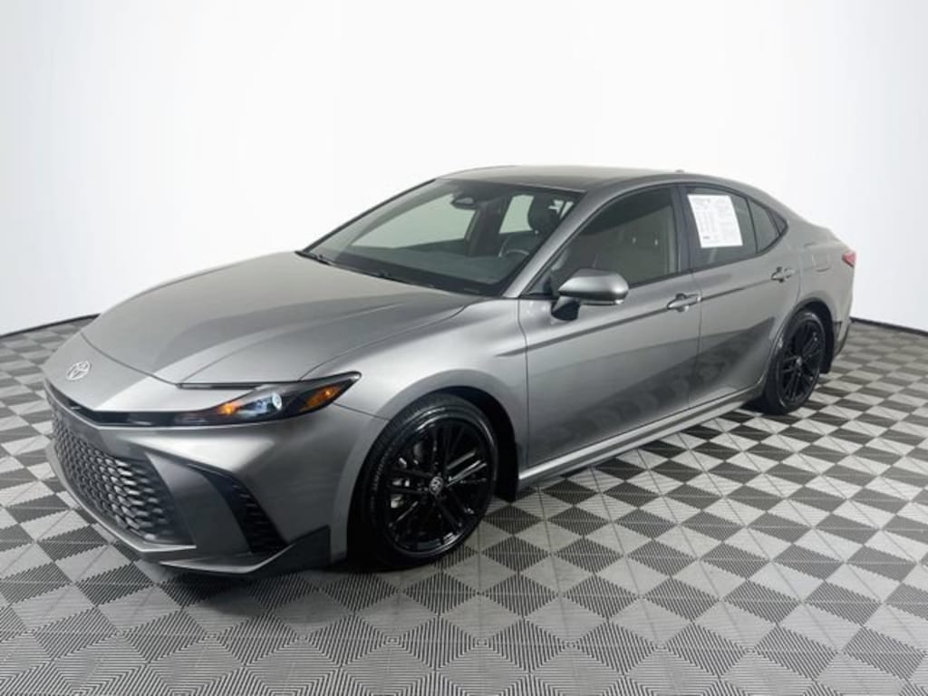 Used 2026 Toyota Camry SE Sedan