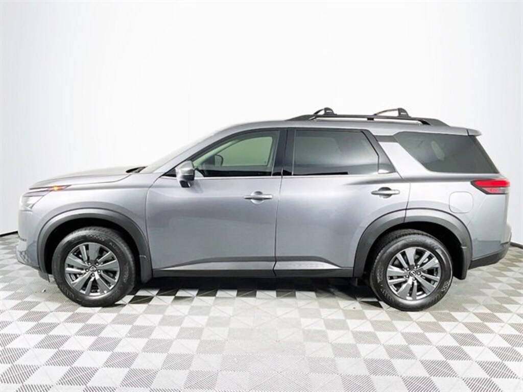 New 2025 Nissan Pathfinder SV SUV