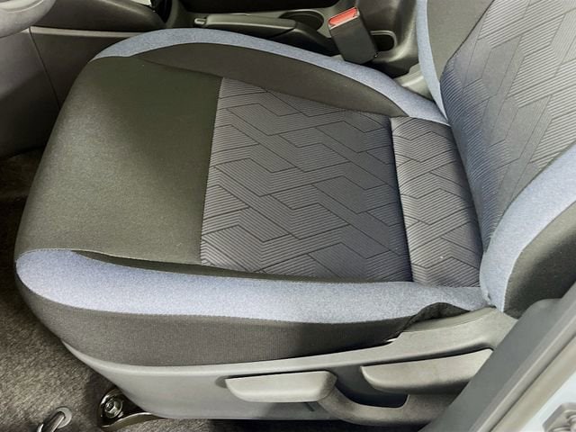 2025 Nissan Versa Sedan SV - Photo 17