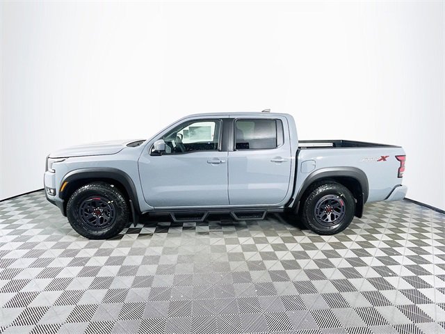 2025 Nissan Frontier PRO-X photo 3