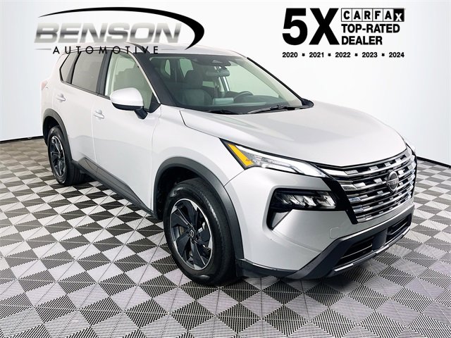 2025 Nissan Rogue SV's photo