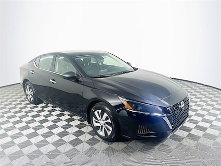 2025 Nissan Altima S Sedan