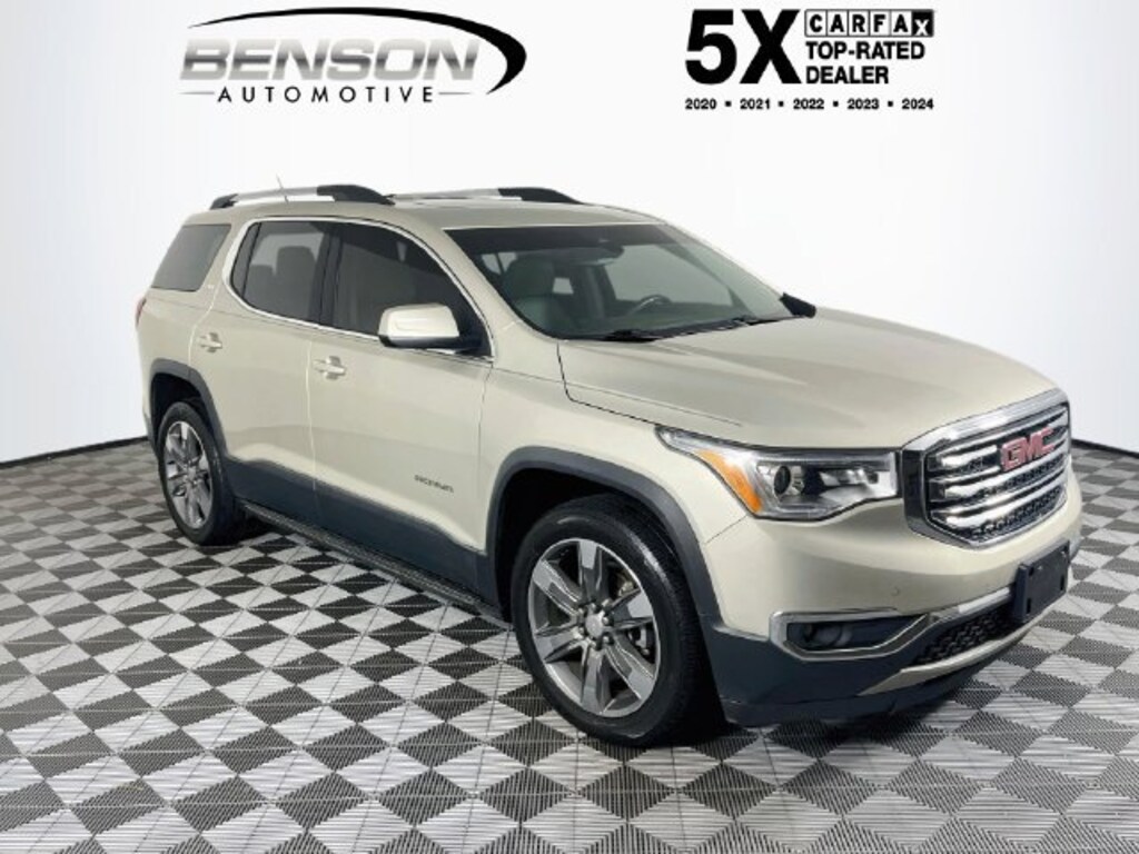 Used 2017 GMC Acadia SLT-2 SUV