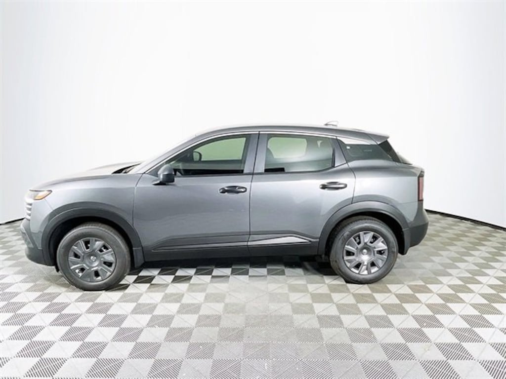 New 2025 Nissan Kicks S SUV