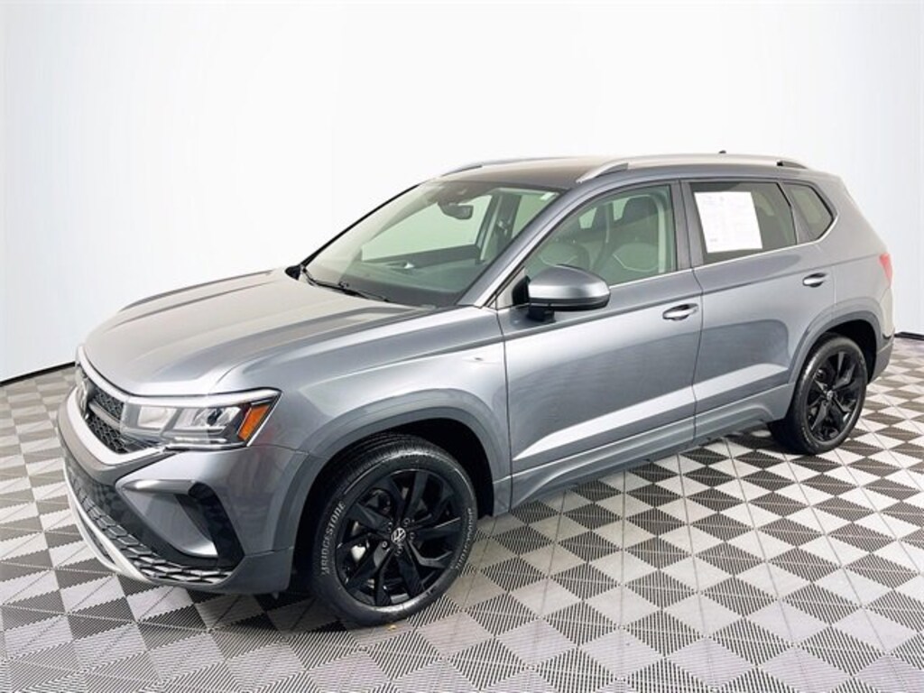 Used 2023 Volkswagen Taos 1.5T SE SUV