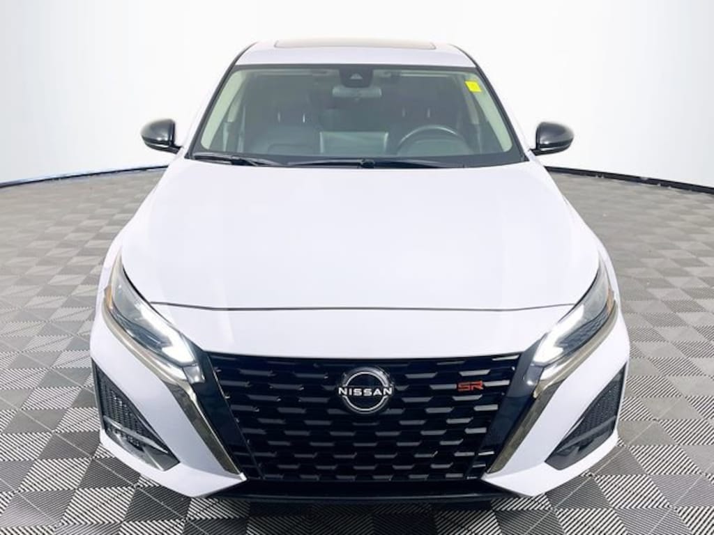 Used 2024 Nissan Altima 2.5 SR Sedan