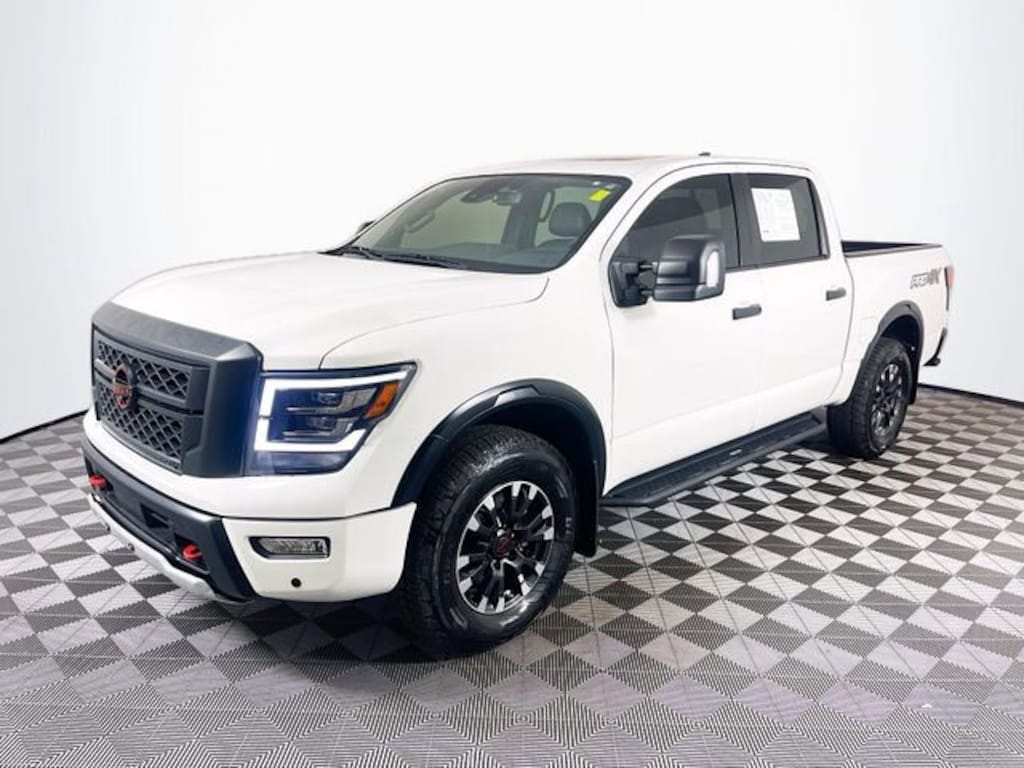 Used 2023 Nissan Titan PRO-4X Truck Crew Cab