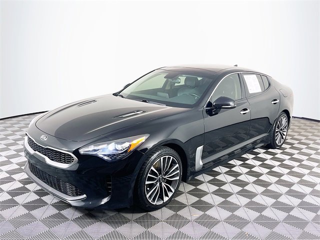2018 Kia Stinger Premium photo 3