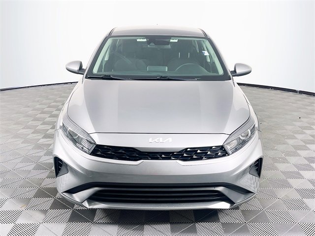 2024 Kia Forte LXS photo 2