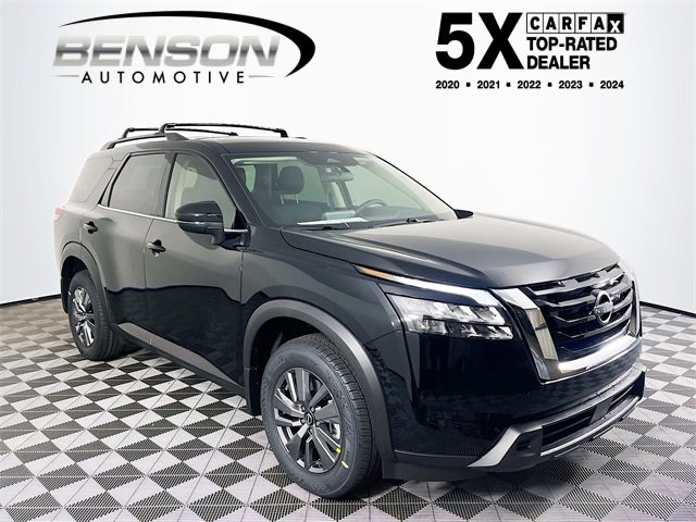 2025 Nissan Pathfinder SV's photo