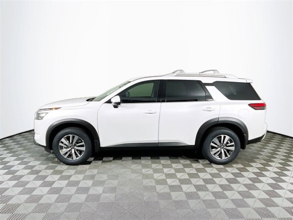 New 2025 Nissan Pathfinder SL SUV