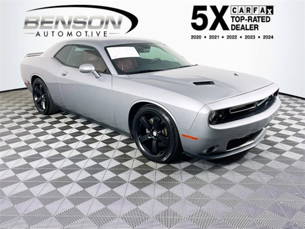 Used 2016 Dodge Challenger SXT Coupe