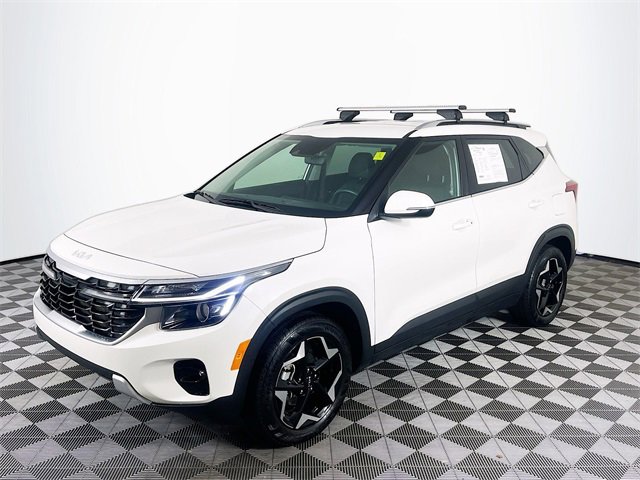 2024 Kia Seltos EX photo 2