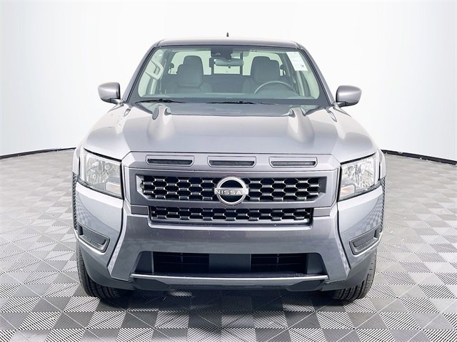 2025 Nissan Frontier SV photo 2