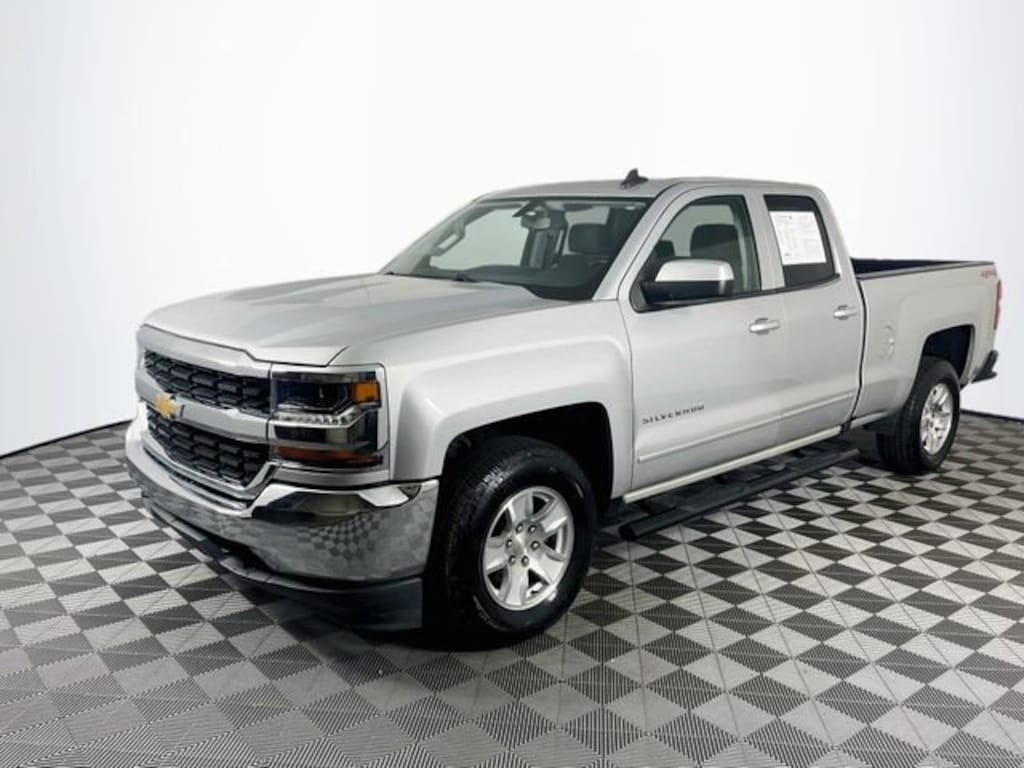 Used 2018 Chevrolet Silverado 1500 LT w/1LT Truck Double Cab