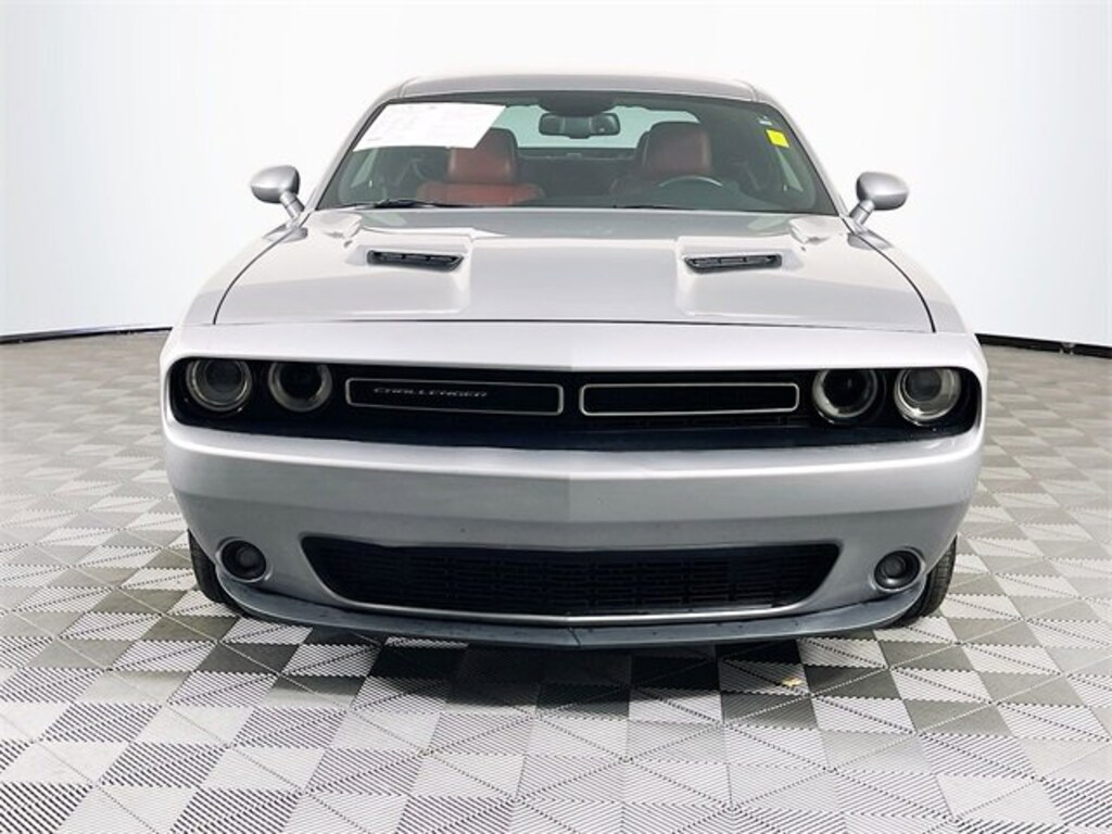 Used 2016 Dodge Challenger SXT Coupe