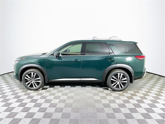 2025 Nissan Pathfinder Platinum photo 3