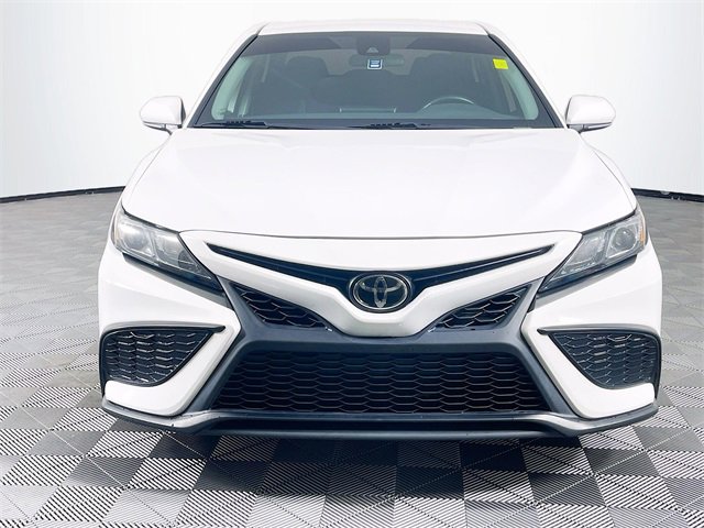 2023 Toyota Camry SE photo 2