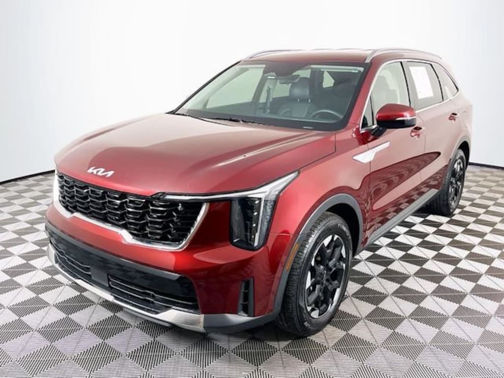 Used 2025 Kia Sorento S SUV