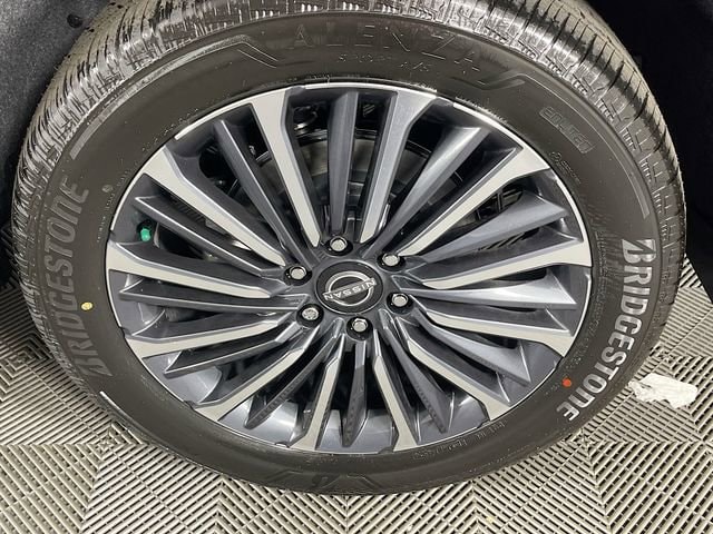 2025 Nissan Armada Platinum Reserve - Photo 21