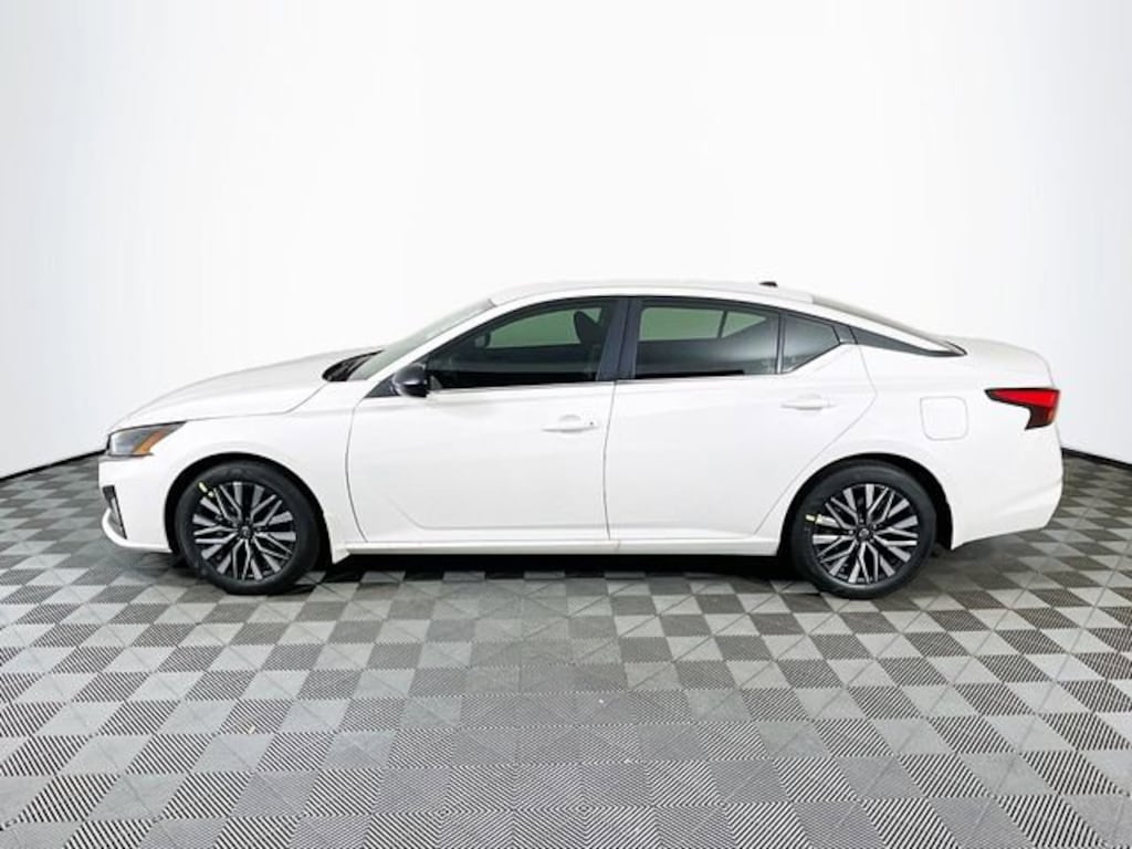 New 2026 Nissan Altima SV Sedan