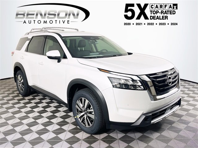 2025 Nissan Pathfinder SL's photo
