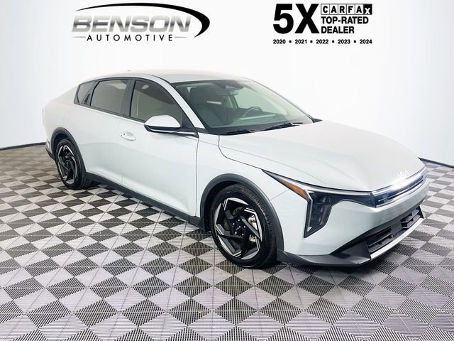 2025 Kia K4 EX AT's photo
