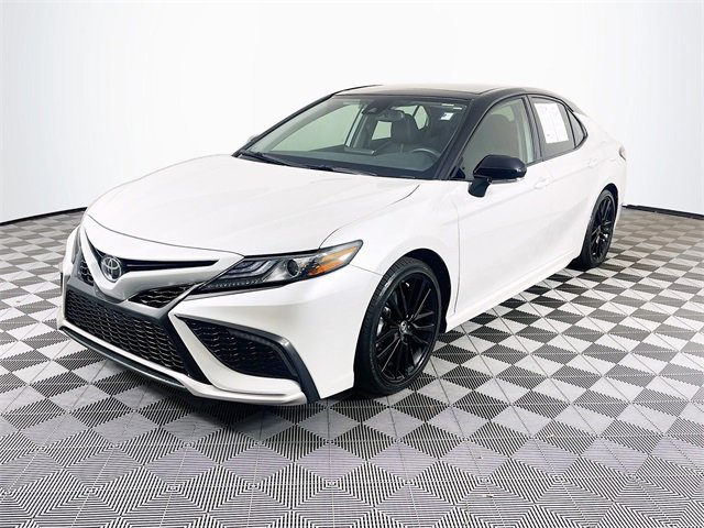 2022 Toyota Camry XSE photo 3