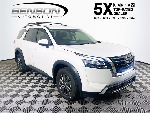 2025 Nissan Pathfinder SV's photo