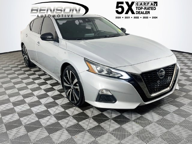 2022 Nissan Altima SR