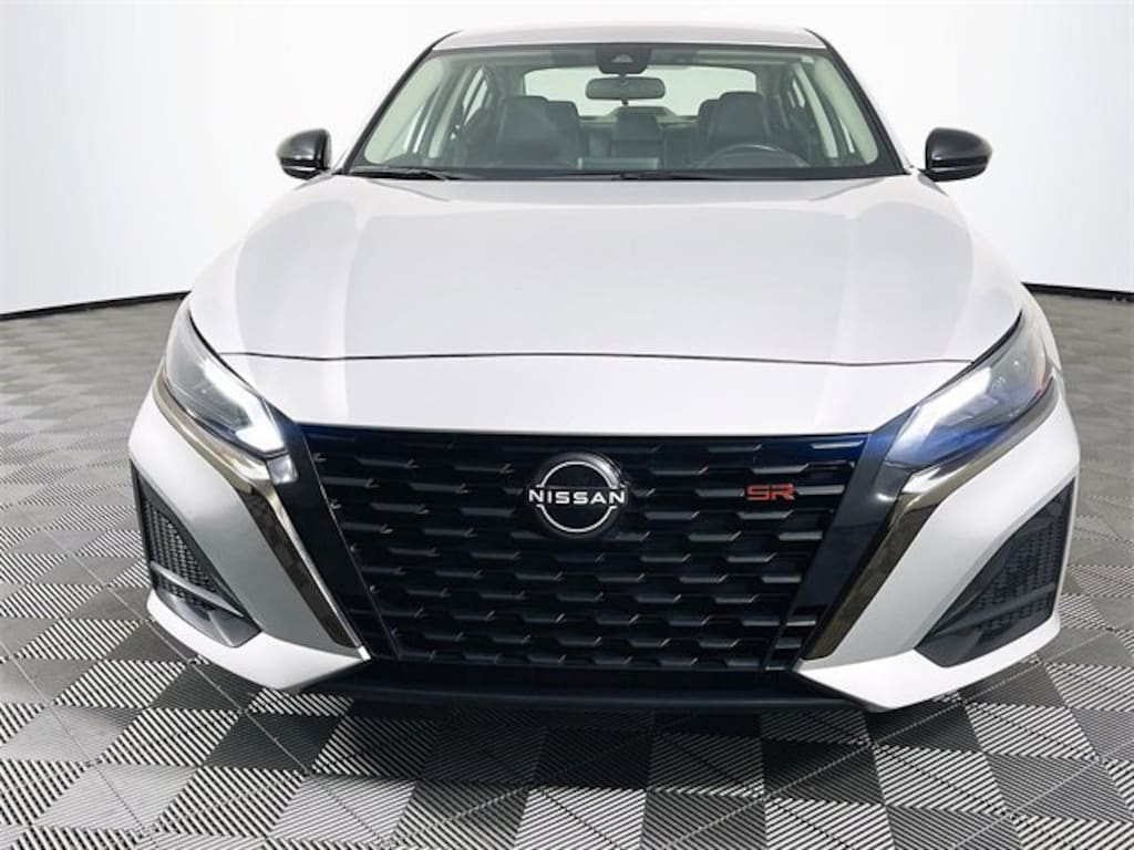Used 2024 Nissan Altima 2.5 SR Sedan