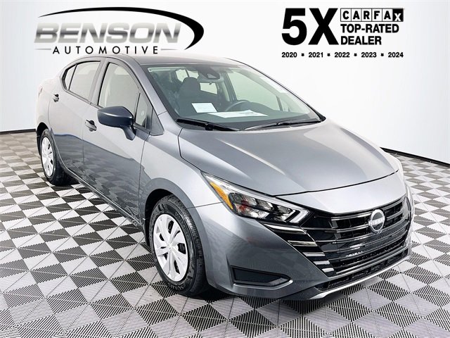 2025 Nissan Versa Sedan S's photo