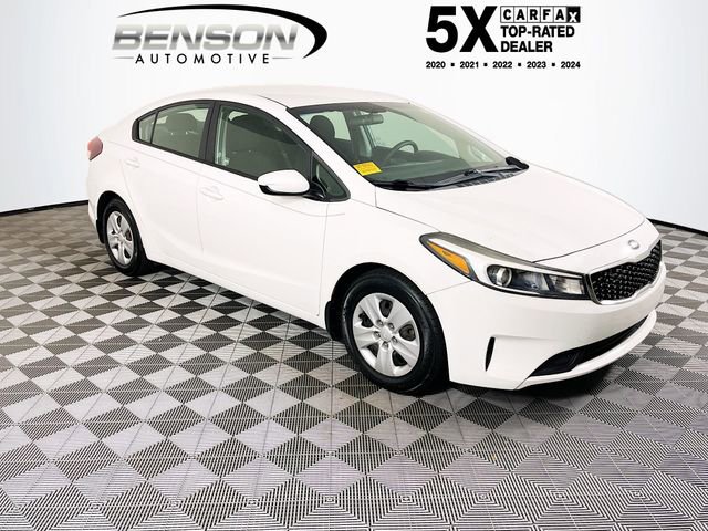 2017 Kia Forte LX AT's photo