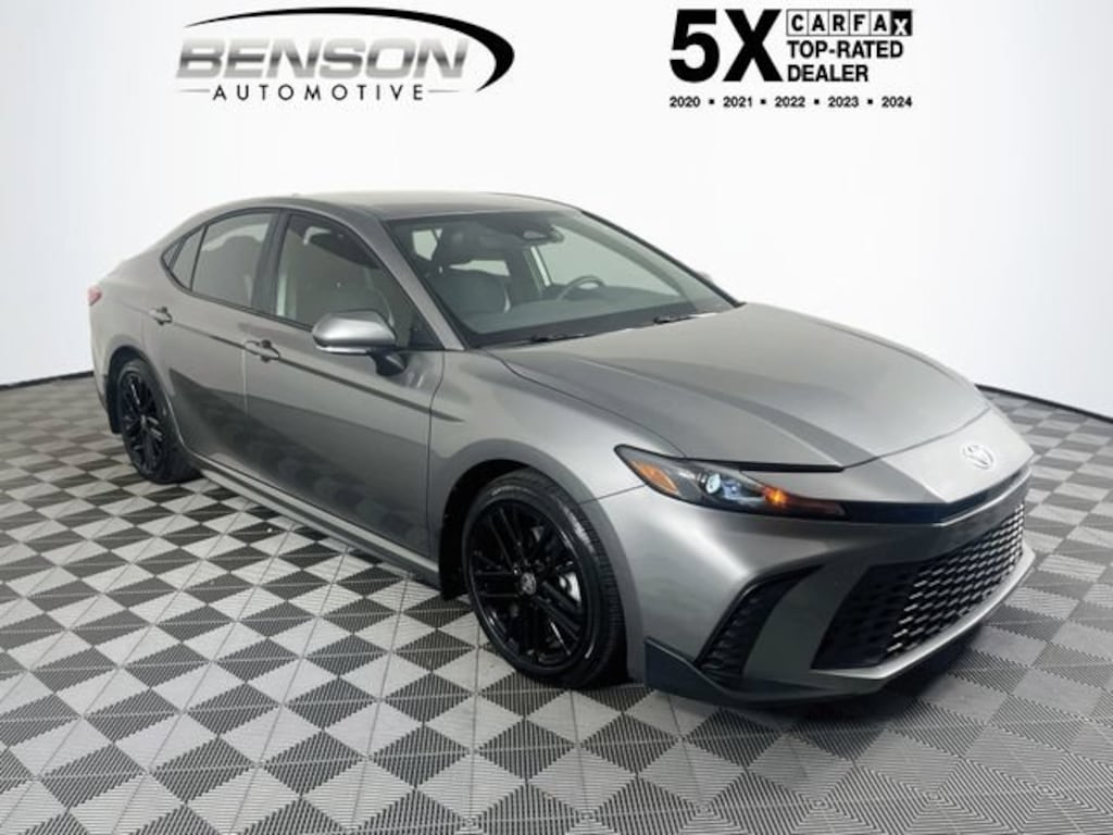 Used 2026 Toyota Camry SE Sedan