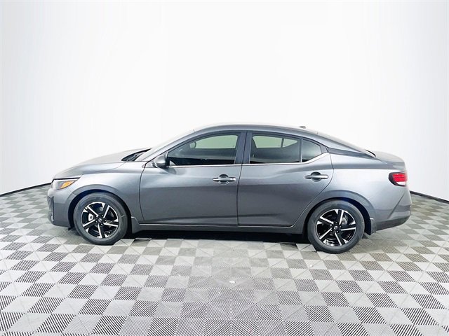 2025 Nissan Sentra SV photo 3
