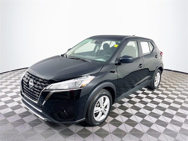 2024 Nissan Kicks S photo 3