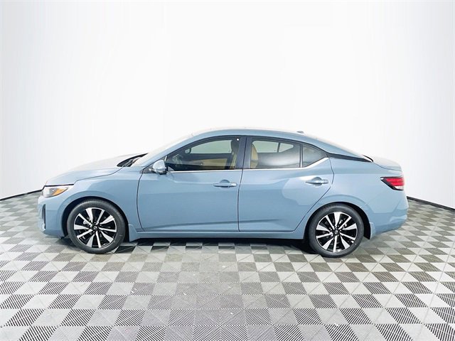 2025 Nissan Sentra SV photo 3