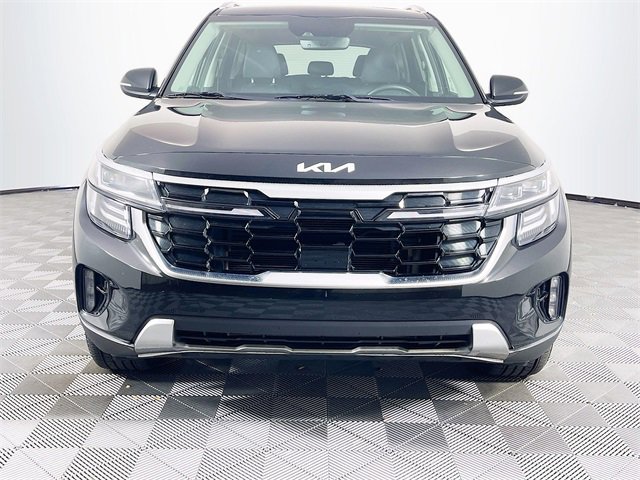 2024 Kia Seltos SX photo 2