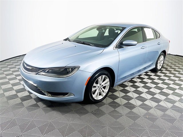 2015 Chrysler 200 Limited photo 3