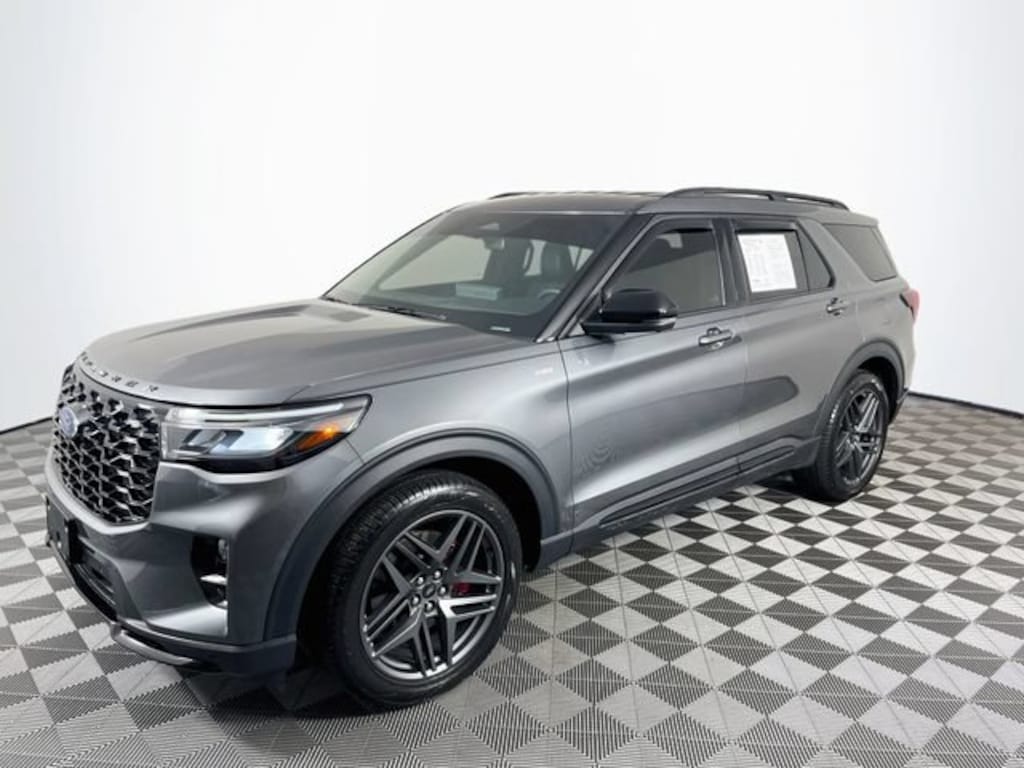 Used 2025 Ford Explorer ST-Line SUV