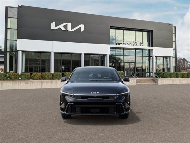 2025 Kia K4 GT-Line Turbo photo 2